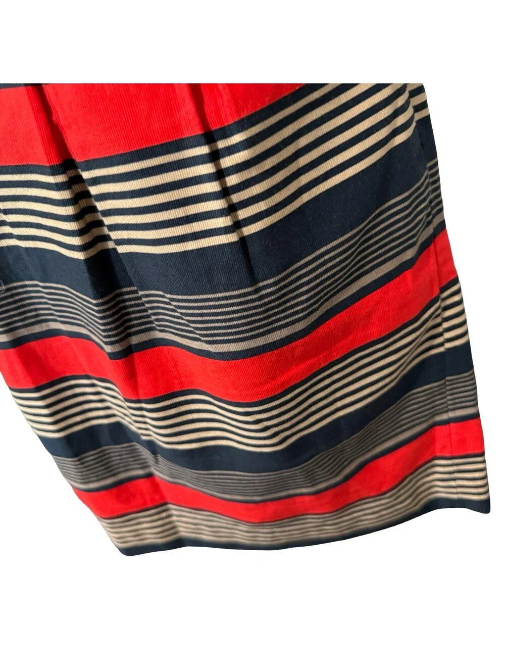 Banana Republic NWT Striped Pleated Skirt - Size 2